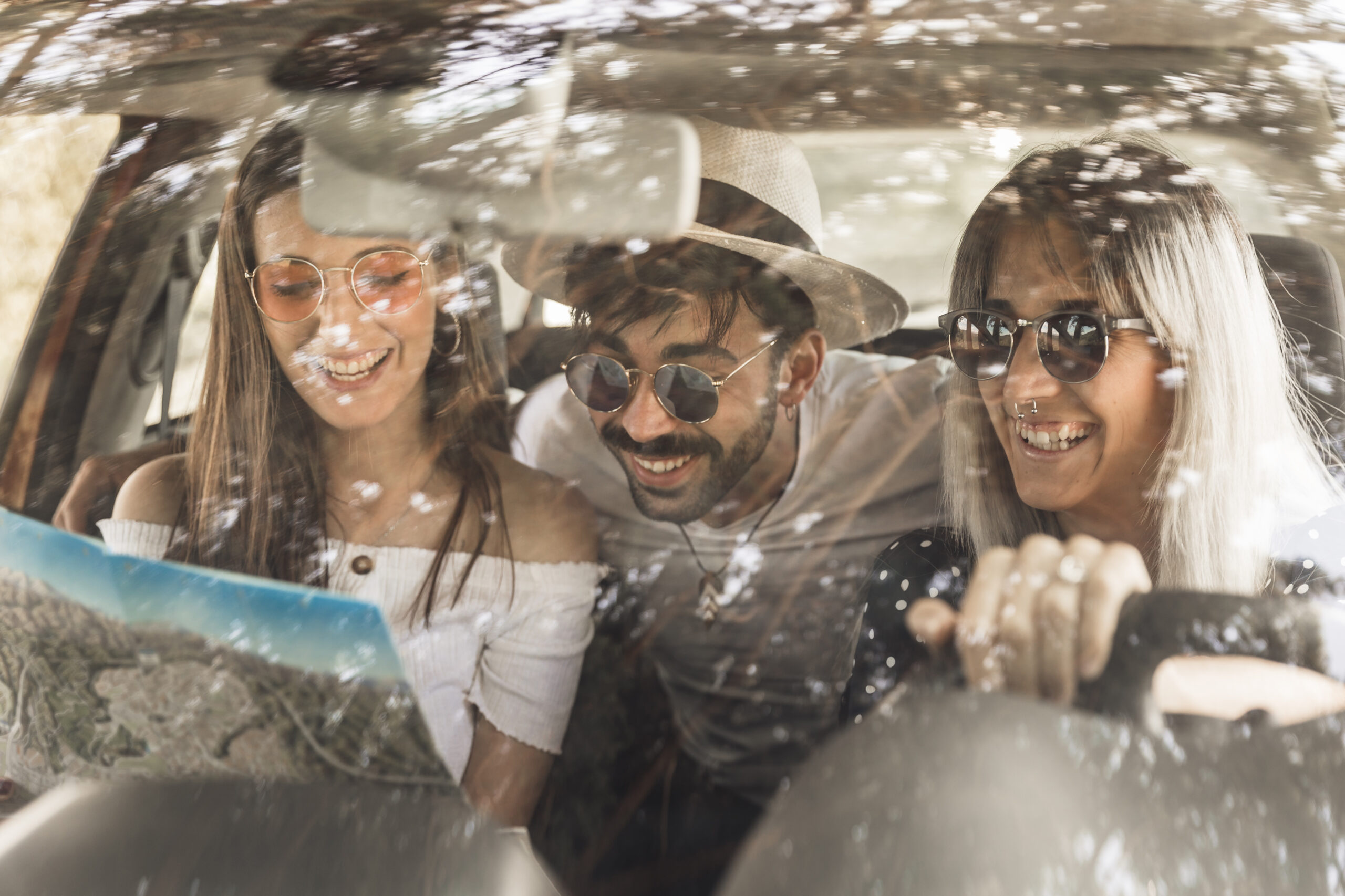 Cómo mantener tu auto fresco en verano: Consejos para disfrutar de viajes cómodos